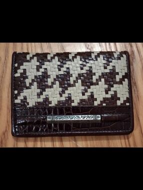 EUC Vintage Brighton Mocha & Tan Croc Houndstooth Casual Woven Everyday Wallet